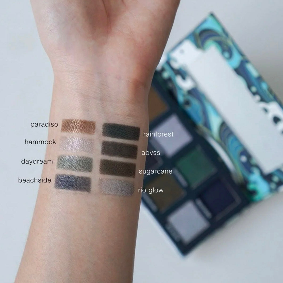 Aquaholic Eyeshadow Palette